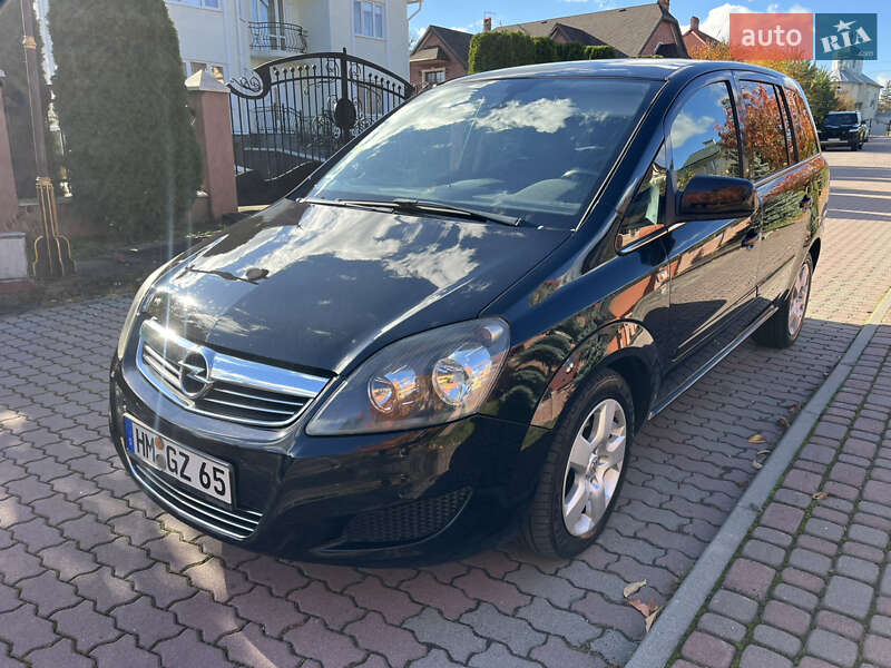 Opel Zafira 2010 Opel Zafira 2010