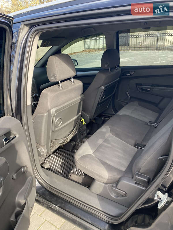 Минивэн Opel Zafira 2006 в Ивано-Франковске