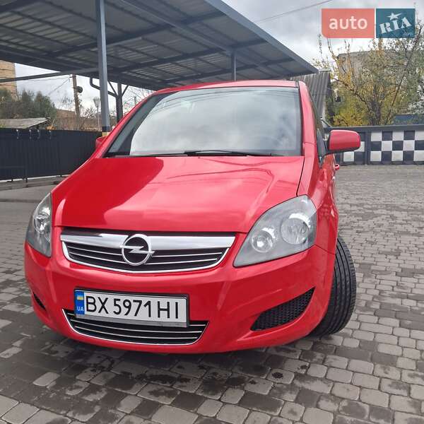 Минивэн Opel Zafira 2010 в Староконстантинове фото 2 Минивэн Opel Zafira 2010 в Староконстантинове