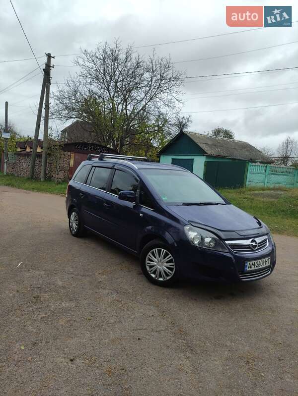 Минивэн Opel Zafira 2012 в Коростене фото 3 Минивэн Opel Zafira 2012 в Коростене