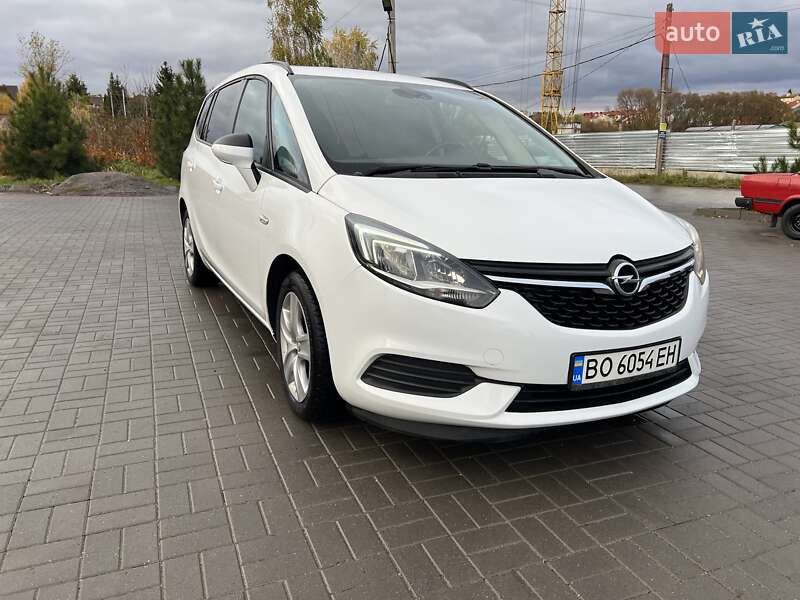 Мінівен Opel Zafira 2017 в Хмельницькому