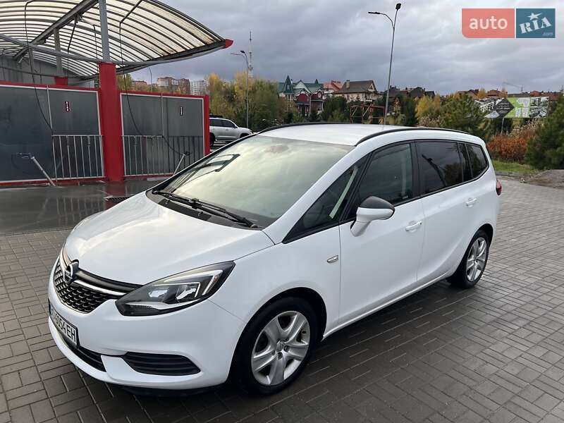 Мінівен Opel Zafira 2017 в Хмельницькому