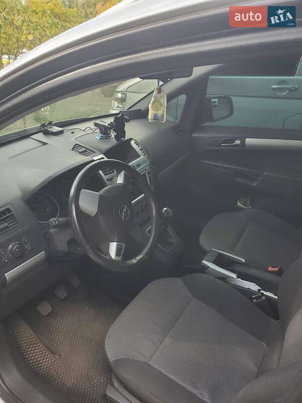 Минивэн Opel Zafira 2009 в Кропивницком фото 4 Минивэн Opel Zafira 2009 в Кропивницком