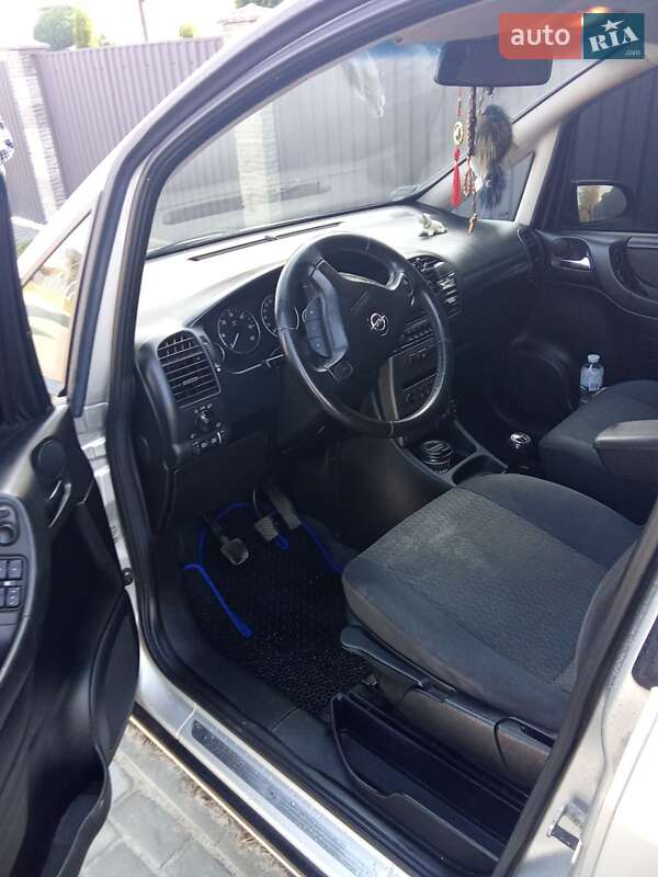Минивэн Opel Zafira 2004 в Яворове фото 4 Минивэн Opel Zafira 2004 в Яворове