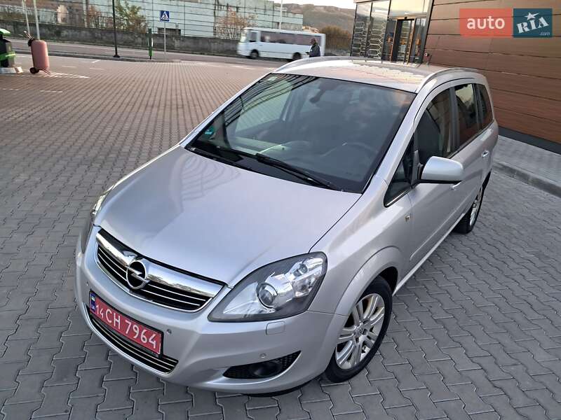 Минивэн Opel Zafira 2012 в Могилев-Подольске фото 5 Минивэн Opel Zafira 2012 в Могилев-Подольске