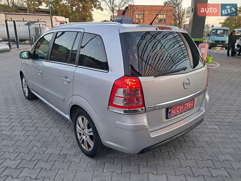 Минивэн Opel Zafira 2012 в Могилев-Подольске фото 13 Минивэн Opel Zafira 2012 в Могилев-Подольске