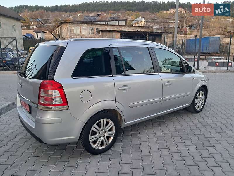 Минивэн Opel Zafira 2012 в Могилев-Подольске фото 20 Минивэн Opel Zafira 2012 в Могилев-Подольске