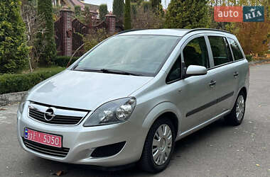Минивэн Opel Zafira 2009 в Ровно