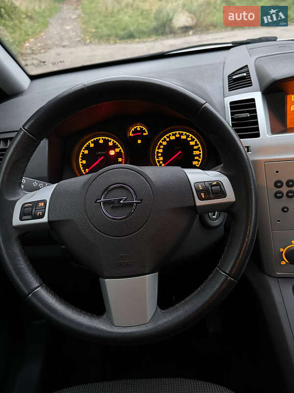 Минивэн Opel Zafira 2009 в Ровно фото 19 Минивэн Opel Zafira 2009 в Ровно