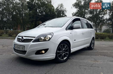 Минивэн Opel Zafira 2011 в Киеве