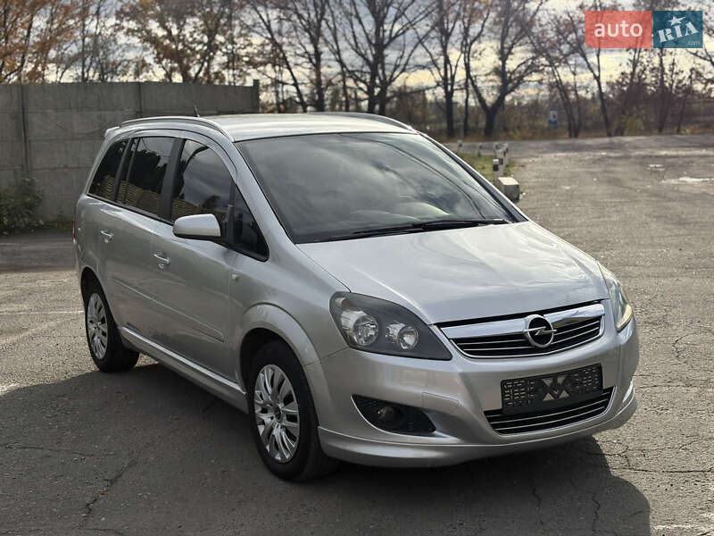 Opel Zafira 2008 Opel Zafira 2008