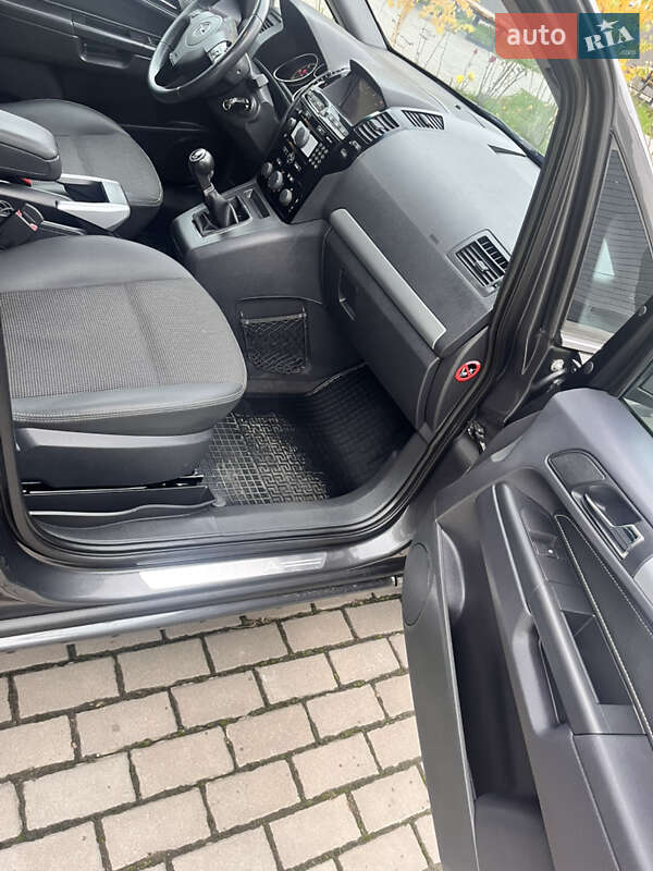 Минивэн Opel Zafira 2012 в Луцке фото 26 Минивэн Opel Zafira 2012 в Луцке