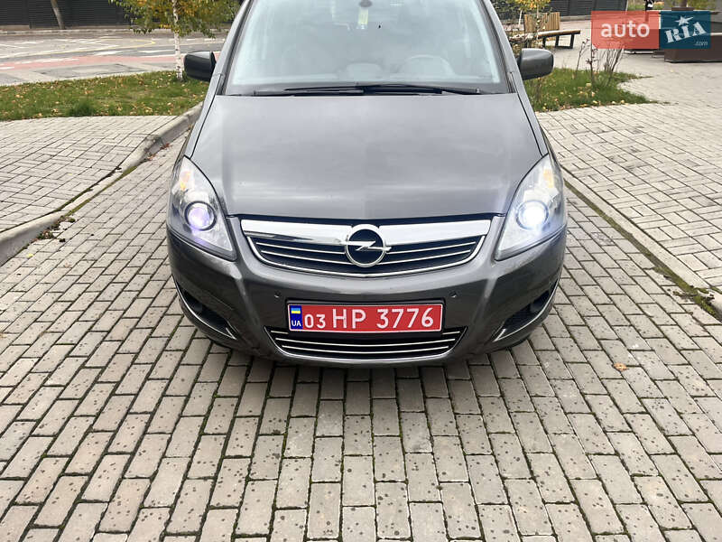 Минивэн Opel Zafira 2012 в Луцке фото 28 Минивэн Opel Zafira 2012 в Луцке