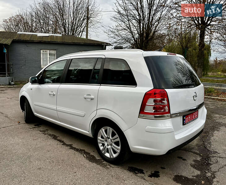 Минивэн Opel Zafira 2013 в Луцке фото 4 Минивэн Opel Zafira 2013 в Луцке