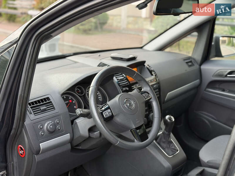 Минивэн Opel Zafira 2014 в Стрые