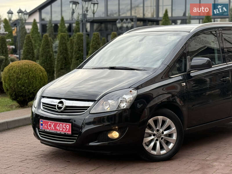 Минивэн Opel Zafira 2014 в Стрые