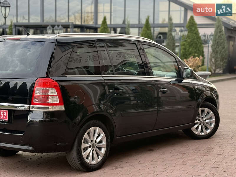 Минивэн Opel Zafira 2014 в Стрые
