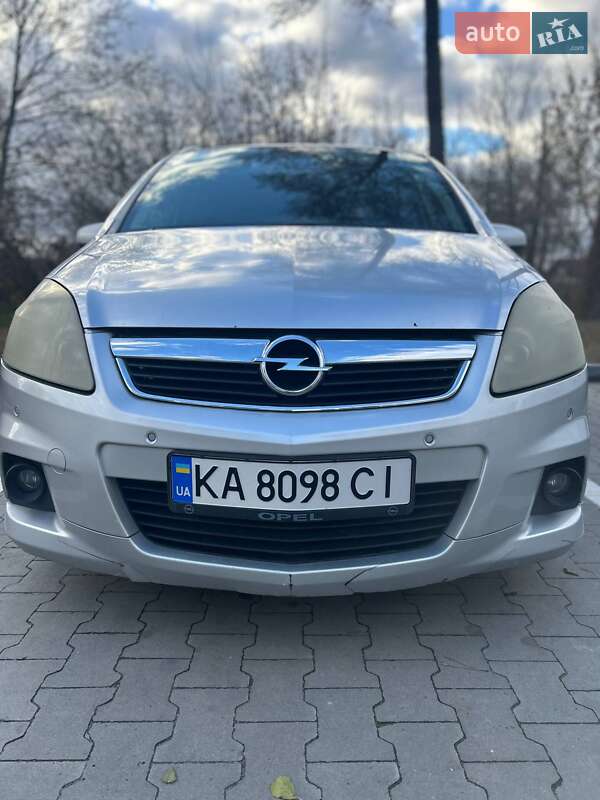 Opel Zafira 2008