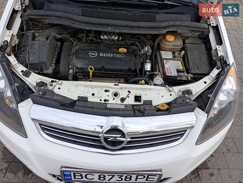 Минивэн Opel Zafira 2013 в Дрогобыче фото 2 Минивэн Opel Zafira 2013 в Дрогобыче