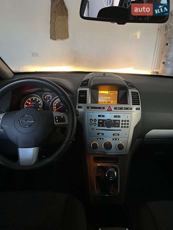 Мінівен Opel Zafira 2010 в Луцьку фото 6 Мінівен Opel Zafira 2010 в Луцьку