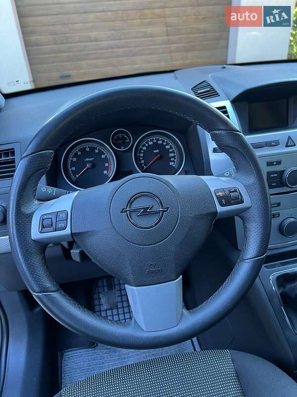 Мінівен Opel Zafira 2010 в Луцьку фото 7 Мінівен Opel Zafira 2010 в Луцьку