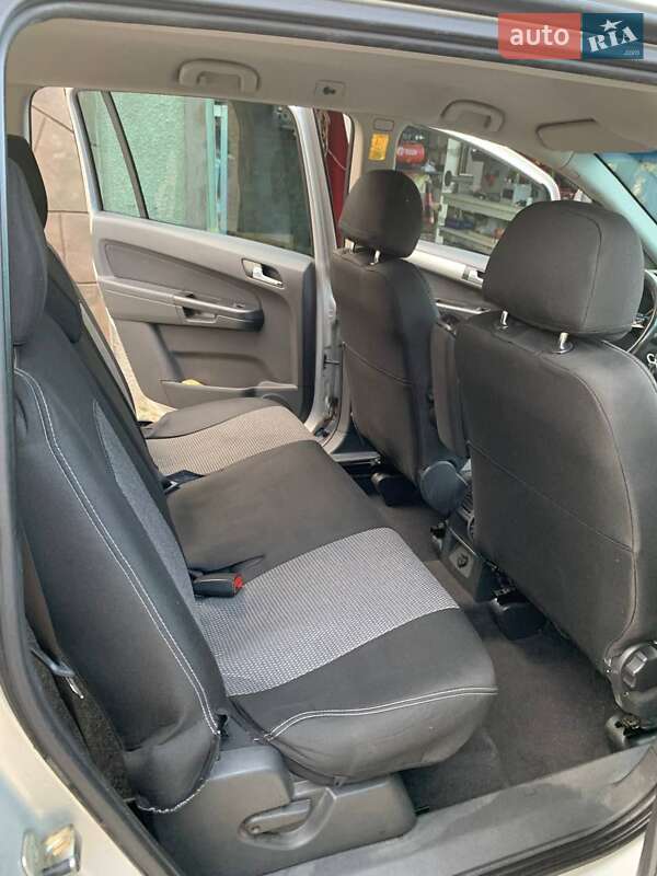 Минивэн Opel Zafira 2011 в Одессе