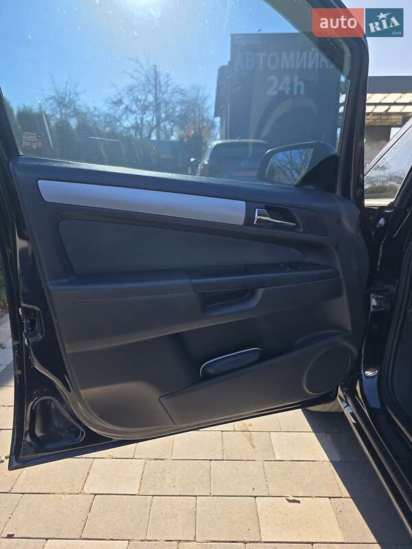 Минивэн Opel Zafira 2006 в Бучаче фото 10 Минивэн Opel Zafira 2006 в Бучаче