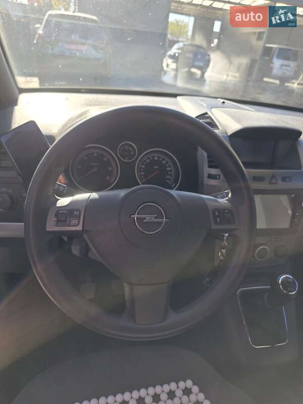 Минивэн Opel Zafira 2006 в Бучаче фото 14 Минивэн Opel Zafira 2006 в Бучаче