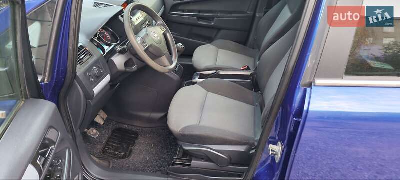 Минивэн Opel Zafira 2005 в Новоукраинке фото 100 Минивэн Opel Zafira 2005 в Новоукраинке