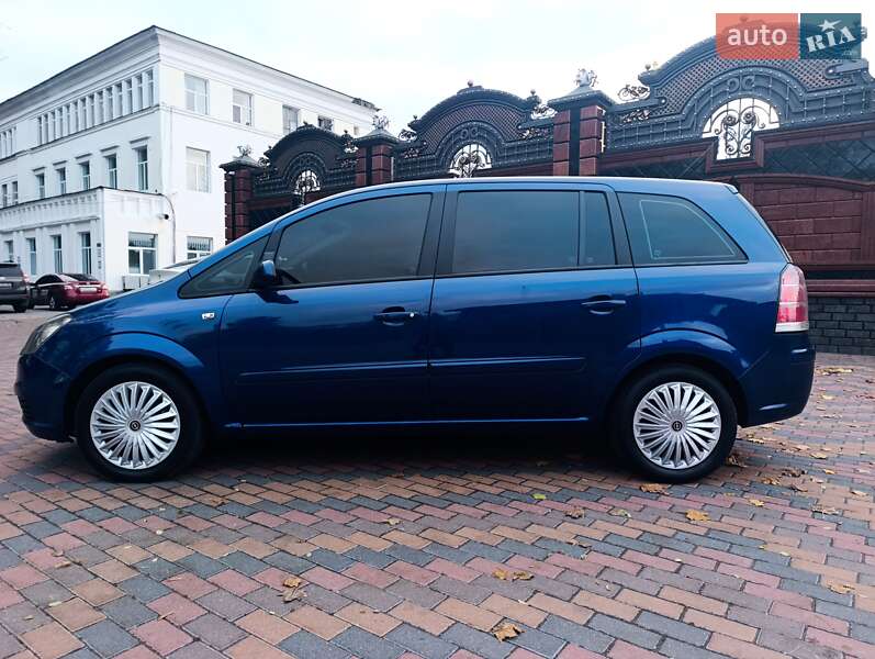 Мінівен Opel Zafira 2006 в Звягелі