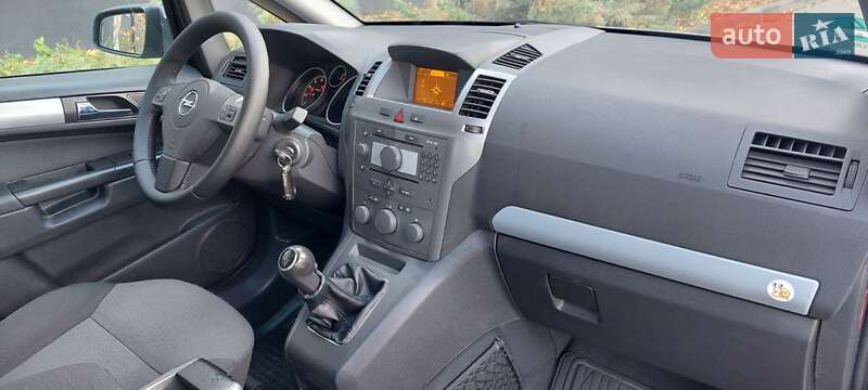 Минивэн Opel Zafira 2007 в Белой Церкви