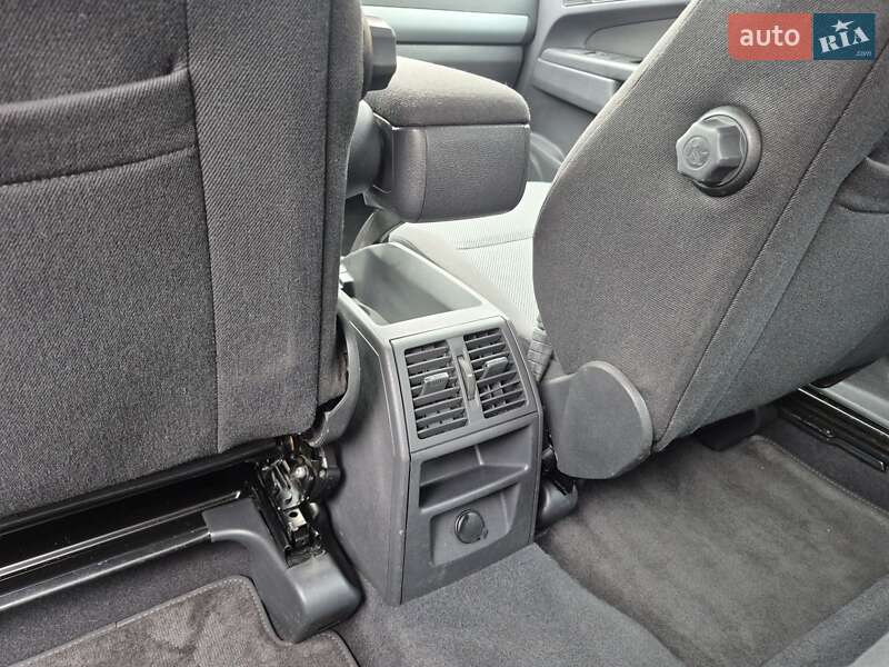 Минивэн Opel Zafira 2010 в Хороле фото 30 Минивэн Opel Zafira 2010 в Хороле