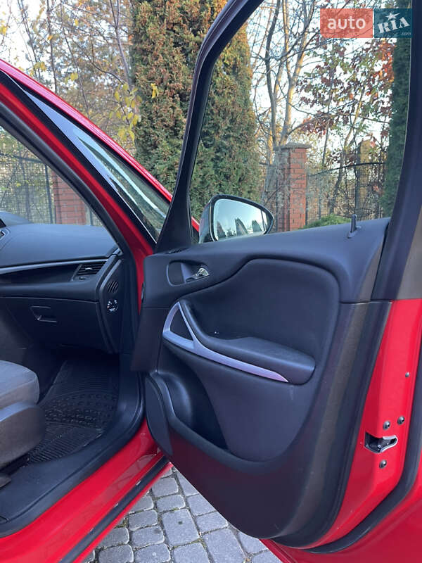 Минивэн Opel Zafira 2014 в Львове фото 31 Минивэн Opel Zafira 2014 в Львове