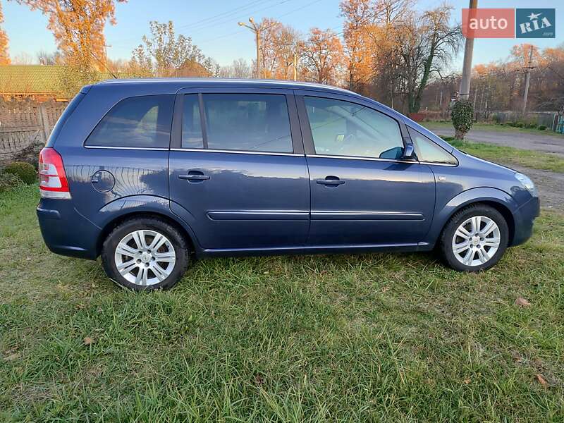 Минивэн Opel Zafira 2009 в Клевани фото 17 Минивэн Opel Zafira 2009 в Клевани
