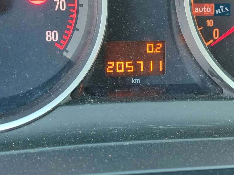 Минивэн Opel Zafira 2009 в Клевани фото 30 Минивэн Opel Zafira 2009 в Клевани