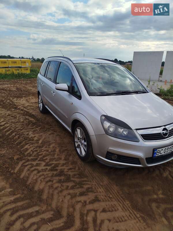 Минивэн Opel Zafira 2007 в Новояворовске фото 8 Минивэн Opel Zafira 2007 в Новояворовске