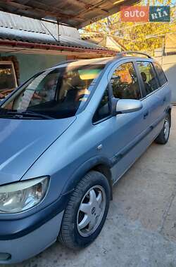 Минивэн Opel Zafira 2001 в Белгороде-Днестровском