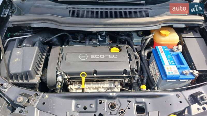 Минивэн Opel Zafira 2010 в Краматорске