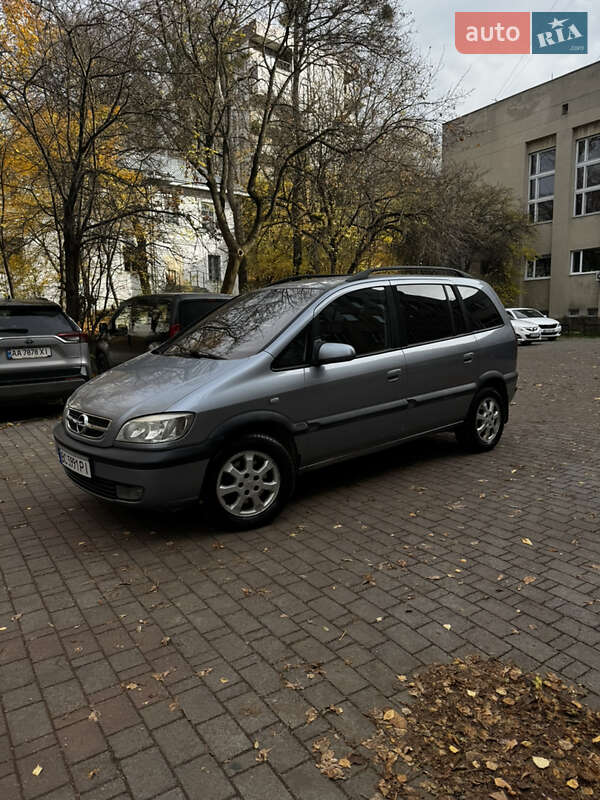 Минивэн Opel Zafira 2003 в Львове