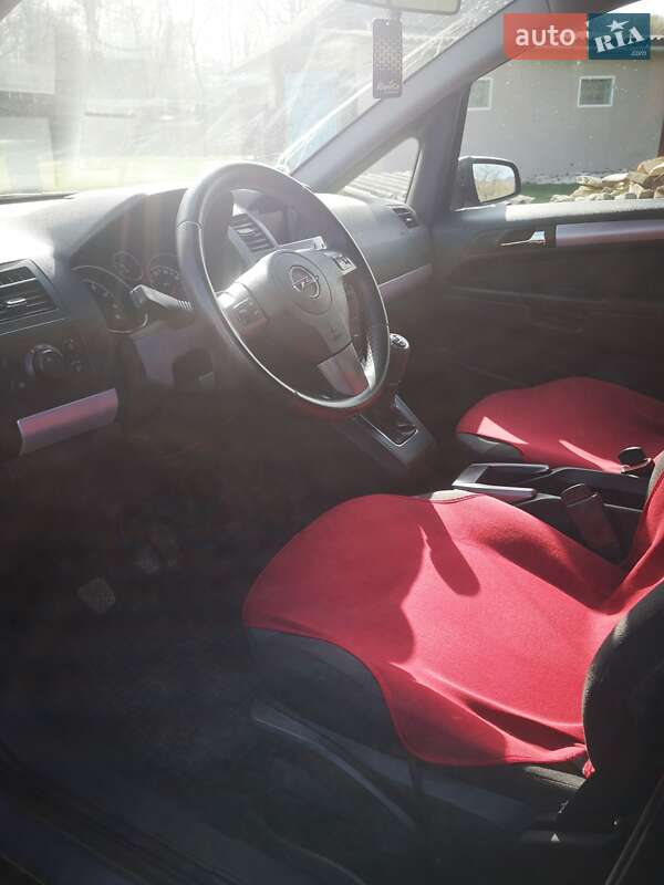 Мінівен Opel Zafira 2006 в Коломиї