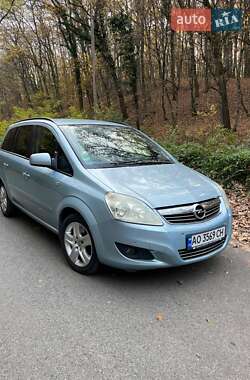Минивэн Opel Zafira 2009 в Ужгороде