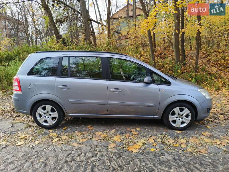 Мінівен Opel Zafira 2009 в Києві фото 17 Мінівен Opel Zafira 2009 в Києві