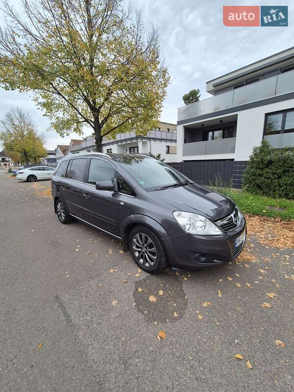 Минивэн Opel Zafira 2011 в Львове фото 10 Минивэн Opel Zafira 2011 в Львове