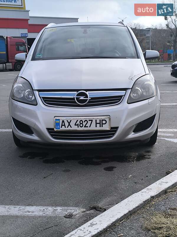 Минивэн Opel Zafira 2008 в Харькове фото 2 Минивэн Opel Zafira 2008 в Харькове