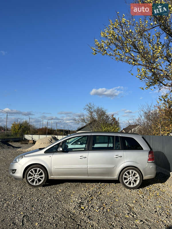 Минивэн Opel Zafira 2008 в Смеле фото 3 Минивэн Opel Zafira 2008 в Смеле