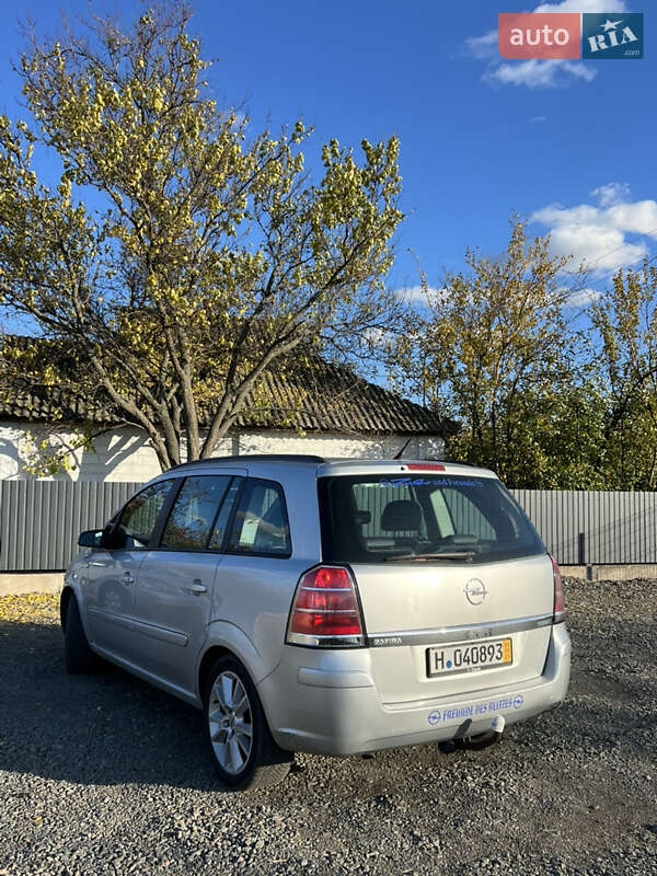 Минивэн Opel Zafira 2008 в Смеле фото 12 Минивэн Opel Zafira 2008 в Смеле