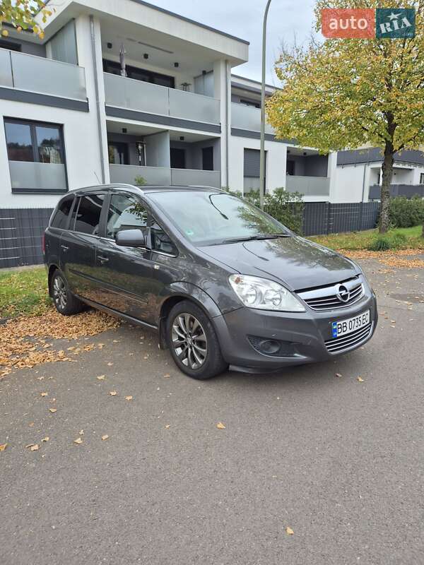 Минивэн Opel Zafira 2011 в Львове фото 4 Минивэн Opel Zafira 2011 в Львове