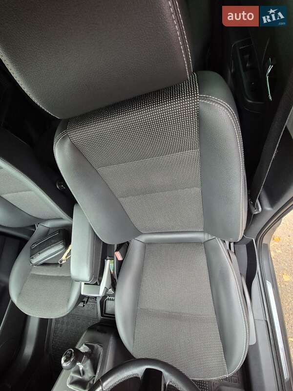 Минивэн Opel Zafira 2011 в Львове фото 21 Минивэн Opel Zafira 2011 в Львове