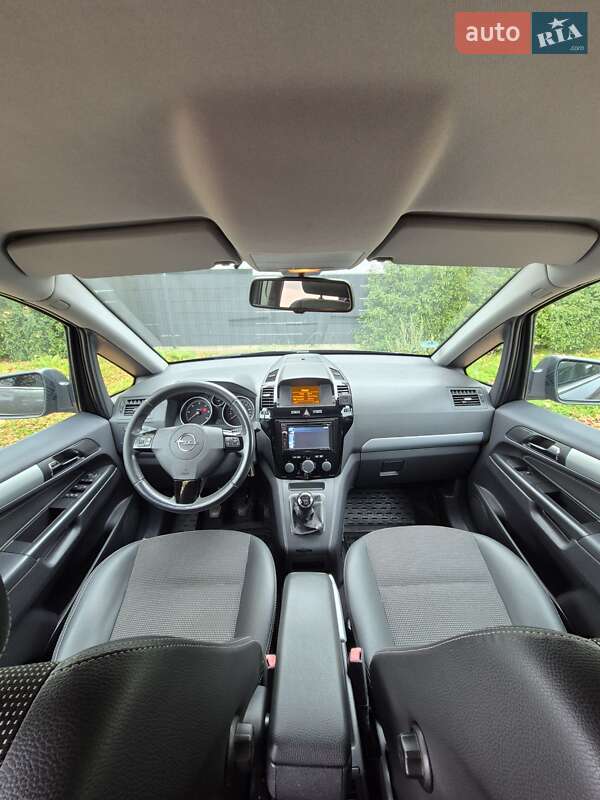 Минивэн Opel Zafira 2011 в Львове фото 35 Минивэн Opel Zafira 2011 в Львове