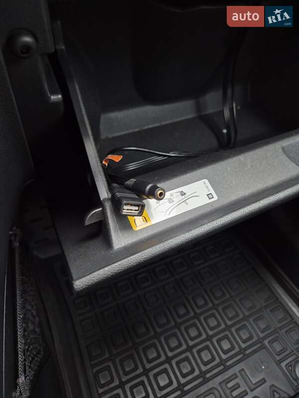 Минивэн Opel Zafira 2011 в Львове фото 49 Минивэн Opel Zafira 2011 в Львове